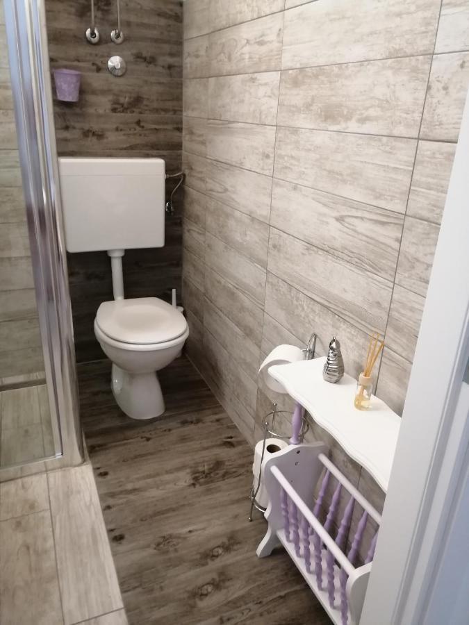 Apartmani Nevera Krk Town Exterior foto