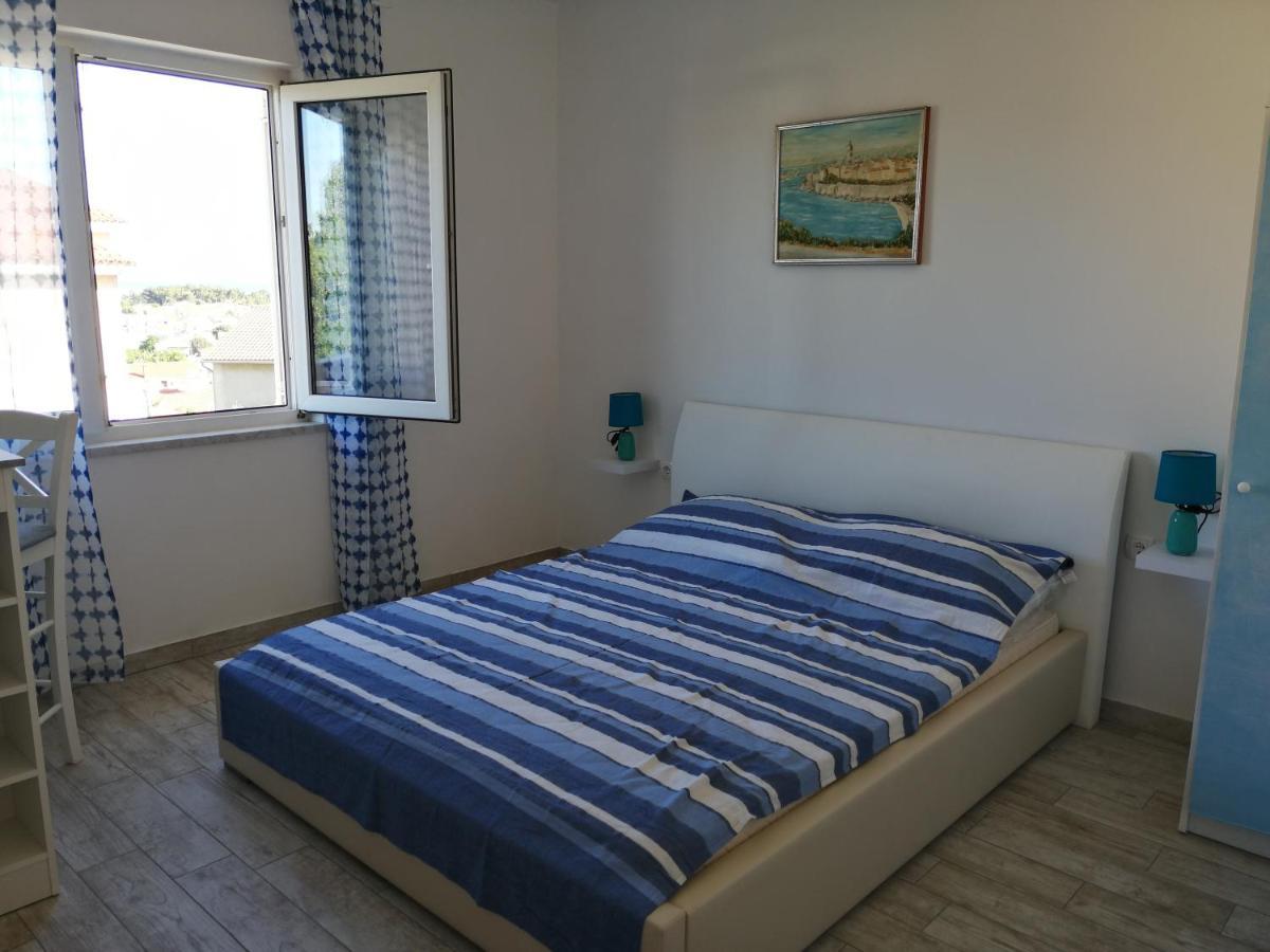 Apartmani Nevera Krk Town Exterior foto